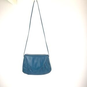 VINTAGE FOOTARNS Musa BLUE LEATHER CROSSBODY  BAG